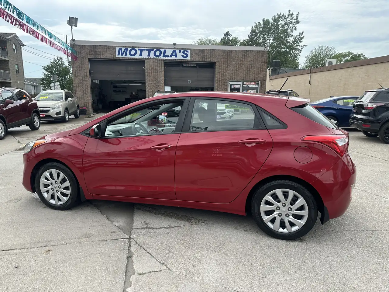 Hyundai ELANTRA снимка Hyundai ELANTRA