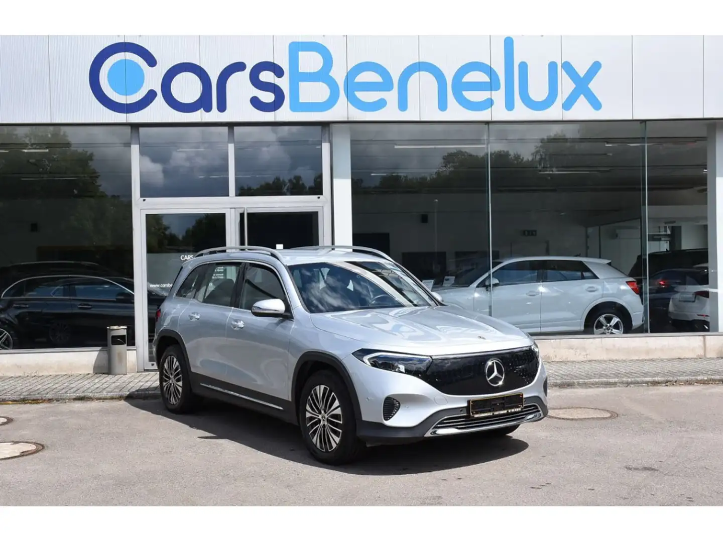 Mercedes-Benz EQB 250 +Progressive Advanced 7 Pl. LANE SIDE  CAM 1° MAIN Argent - 1