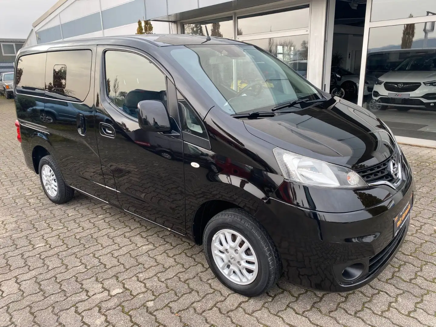 Nissan NV200 Evalia Tekna 7-Sitzer org. 70tkm Schwarz - 1