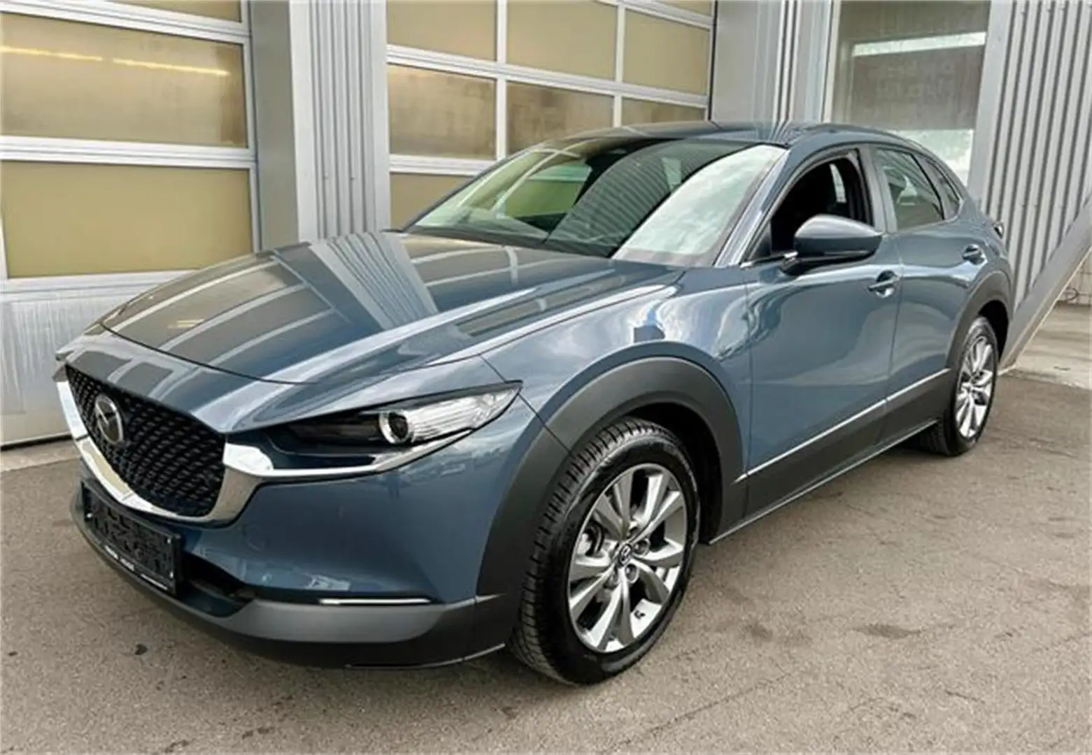 Mazda CX-30 e-Skyactive G140 Centre-Line mit Navigation Grau - 1