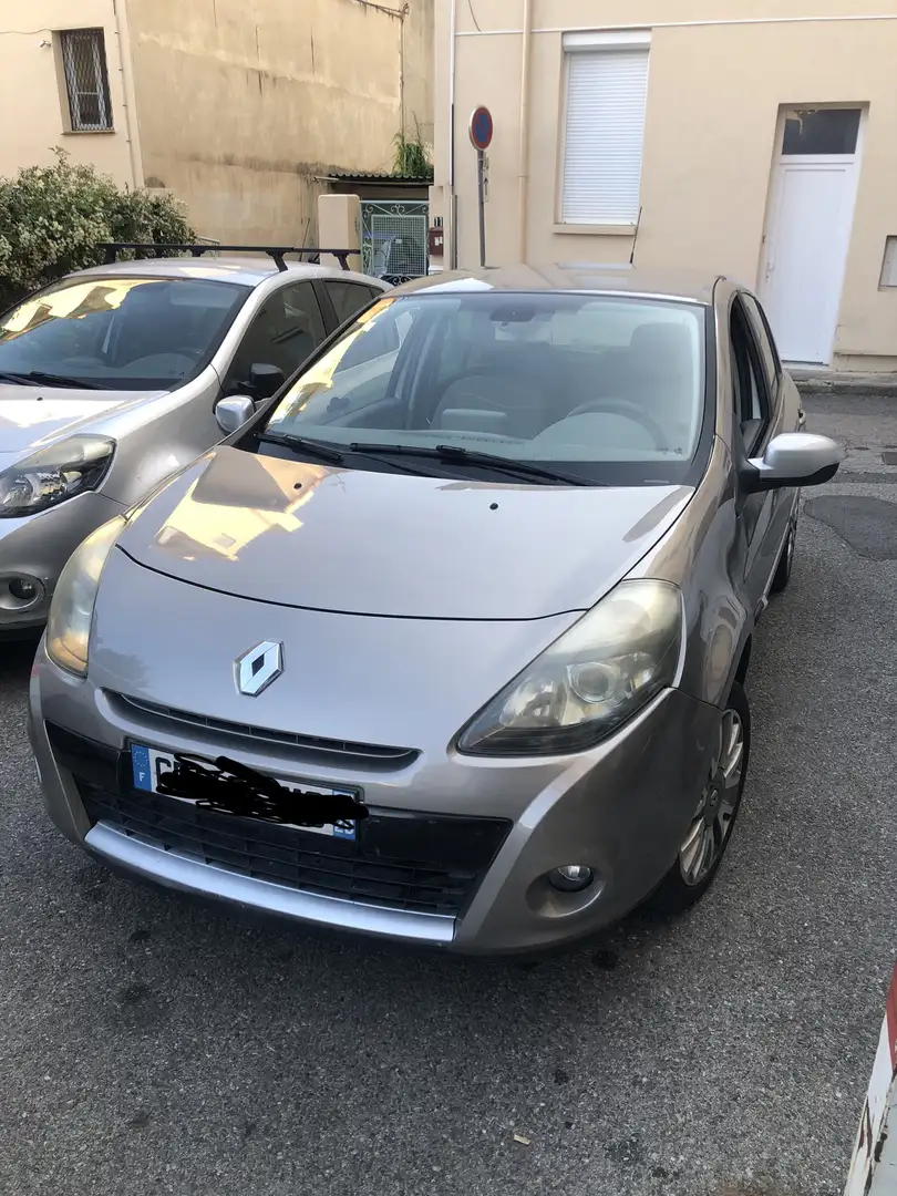 Renault Clio Initial Beige - 1