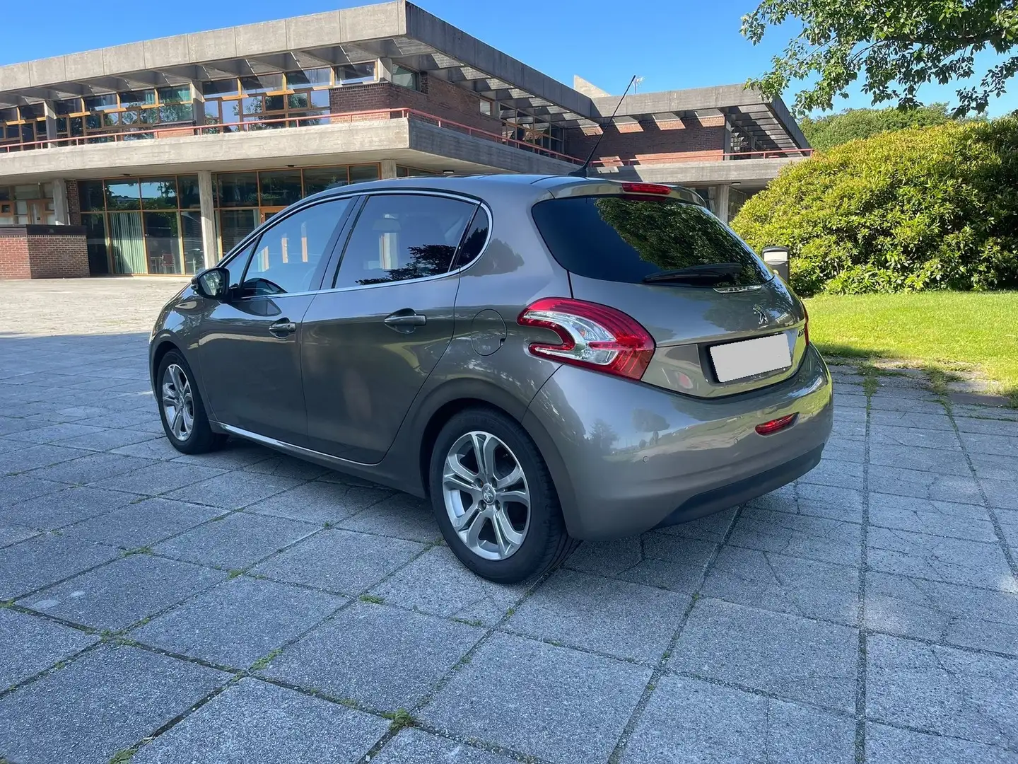 Peugeot 208 Année : 2014, - 2