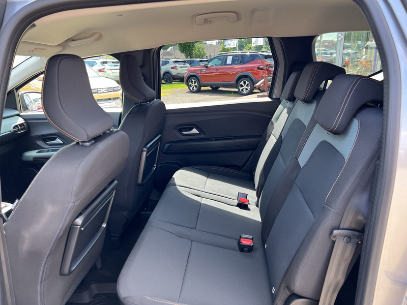 Dacia Jogger ECO-G 120 auto Extreme 5-S SHZ+LKHZ+Carplay — photo 10