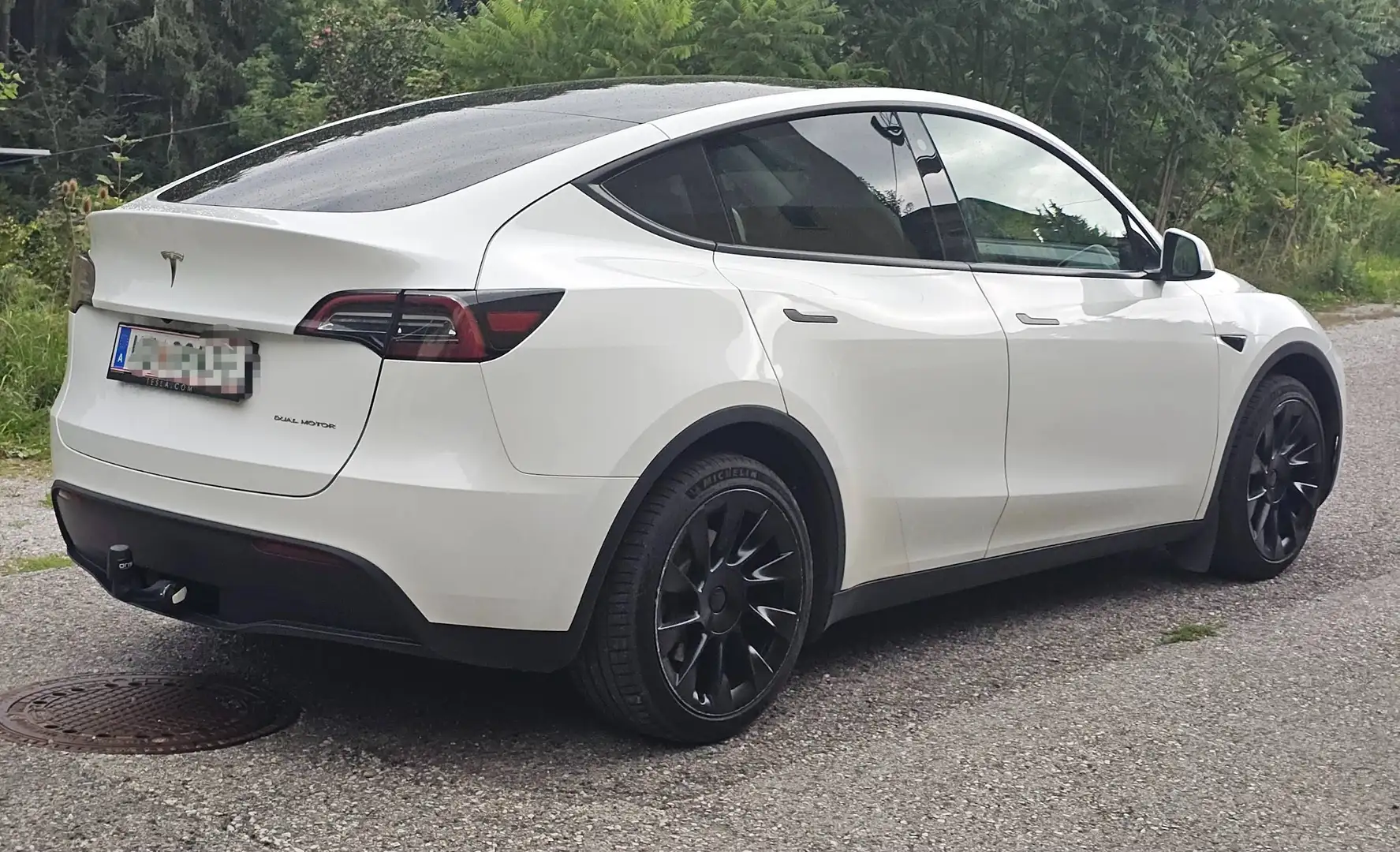 Tesla Model Y Model Y Long Range AWD 79kWh Weiß - 2