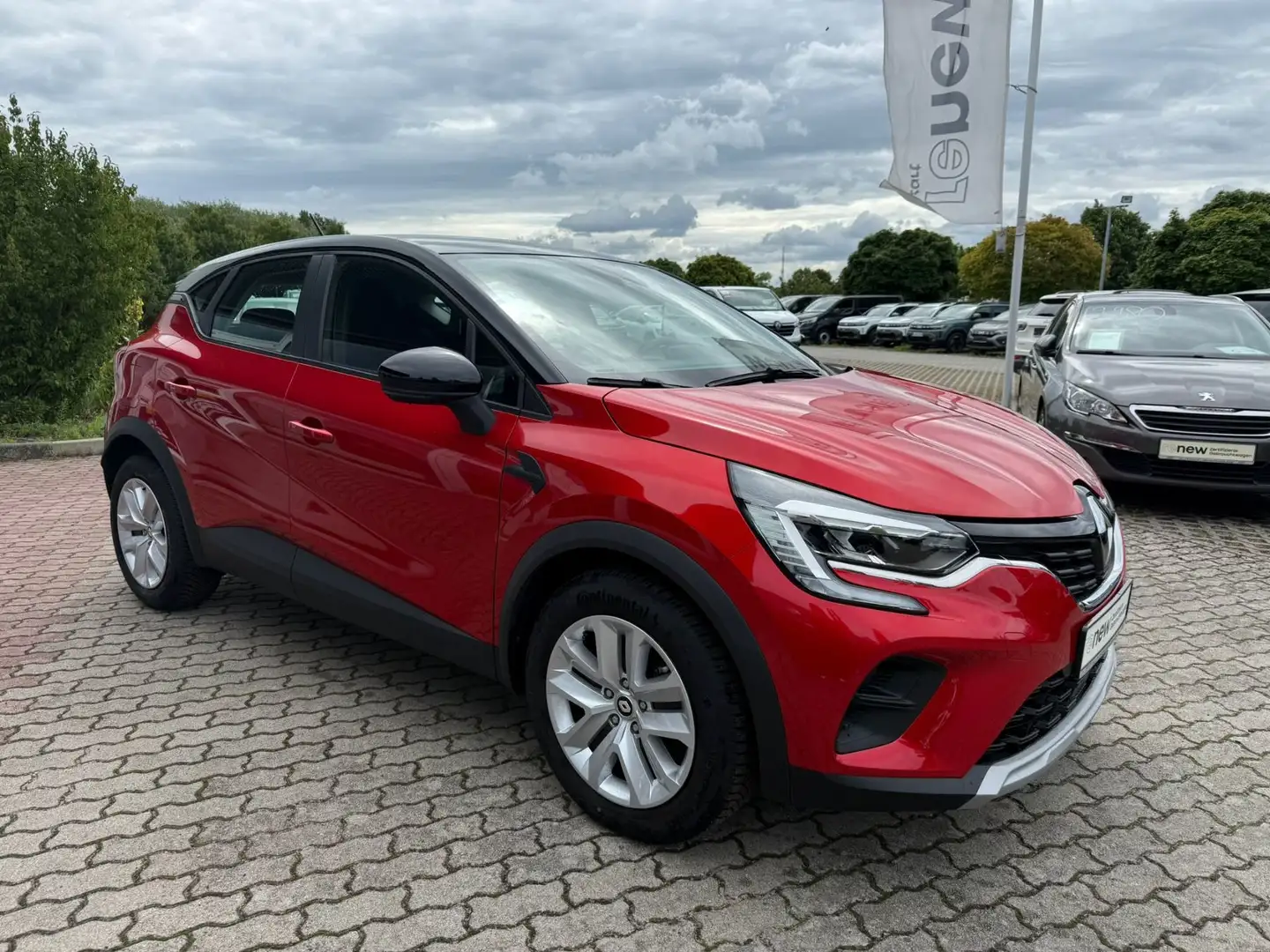 Renault Captur 1.0 TCe 90 EQUILIBRE KLIMA*NAVI*Tempomat Rot - 2