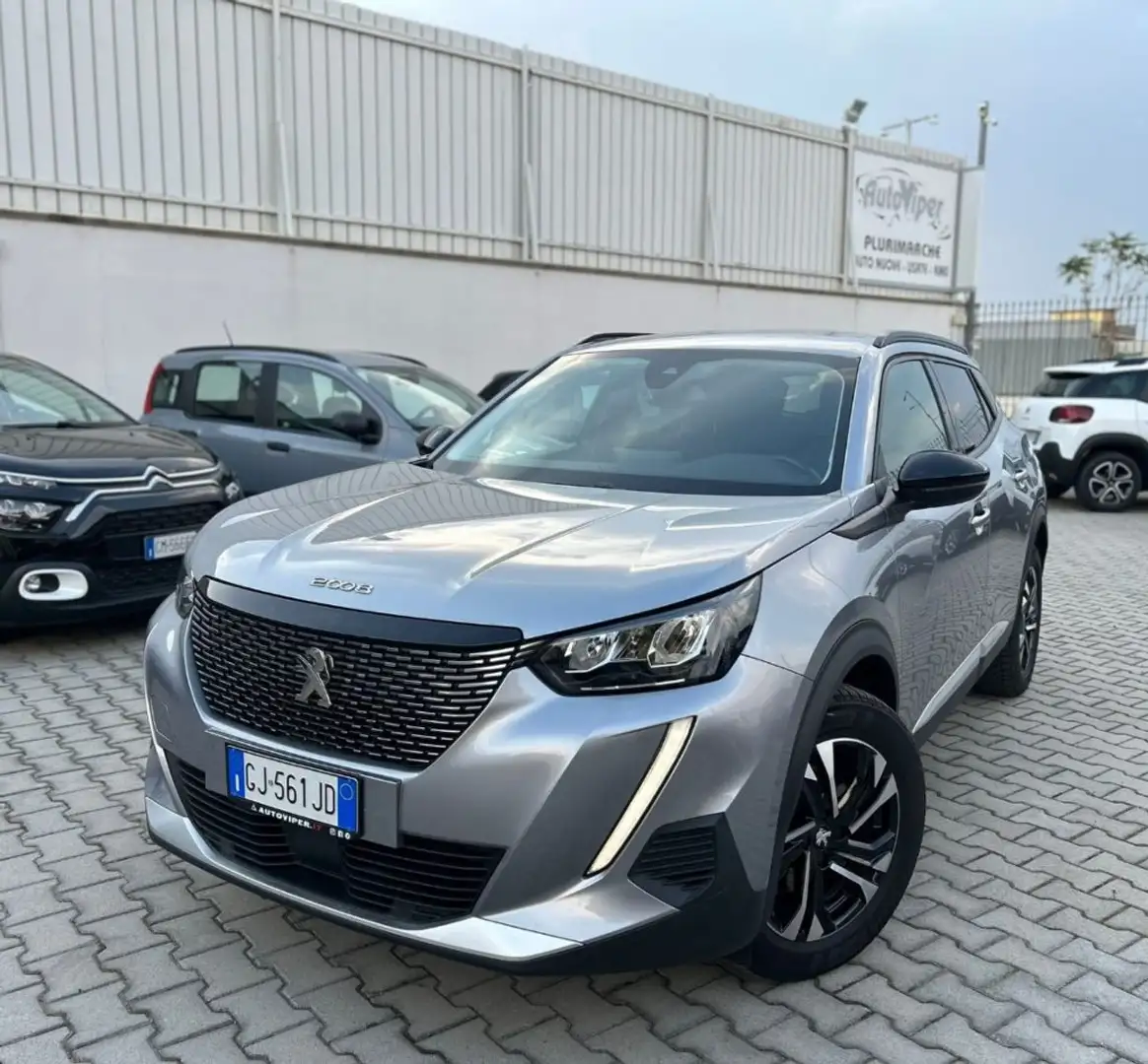 Peugeot 2008 BlueHDi 130 EAT8 Allure Pack TUA DA 278,00 € Grigio - 1