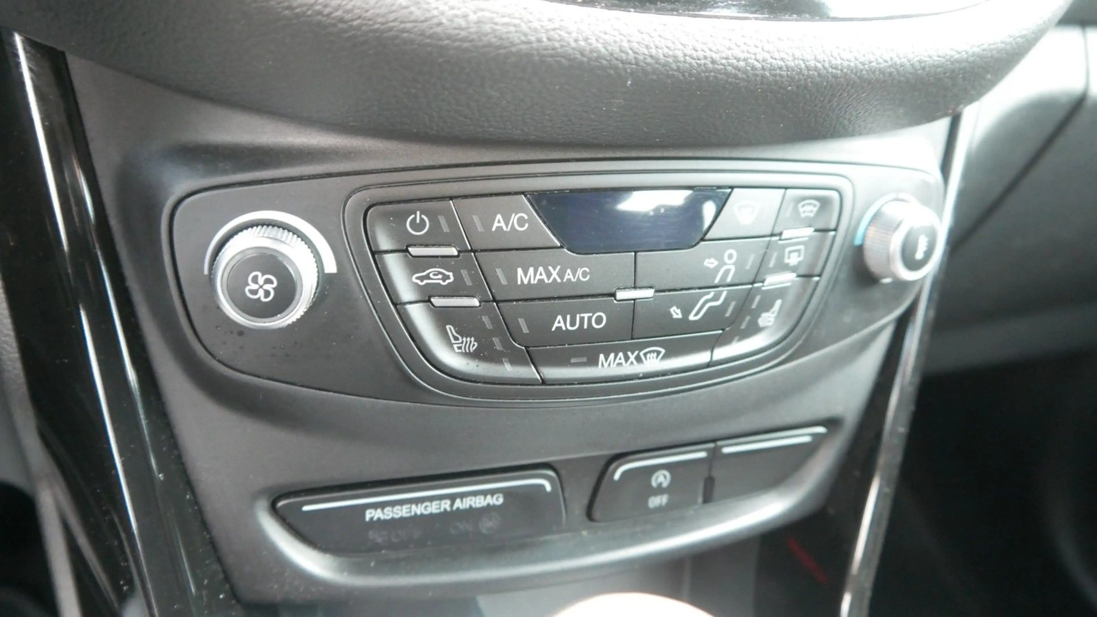 Ford B-Max Titanium/Inspektion/Zahnriemen Neu — photo 12