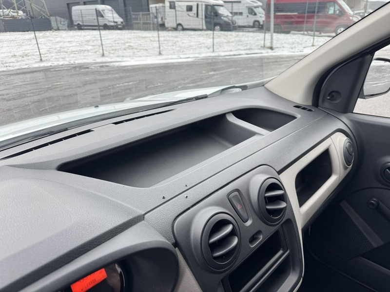 Dacia Dokker Allwetter-Reifen+180°-Türen+Sehr gepflegt — photo 13