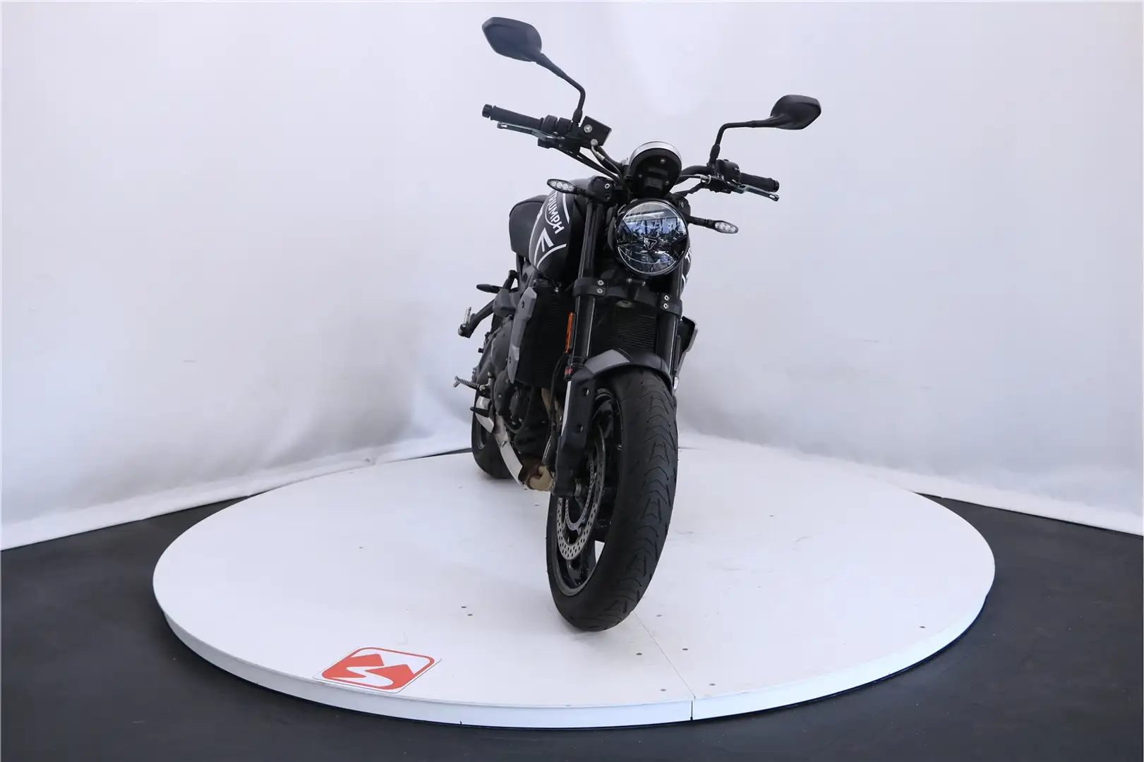 Triumph Trident 660 - 2