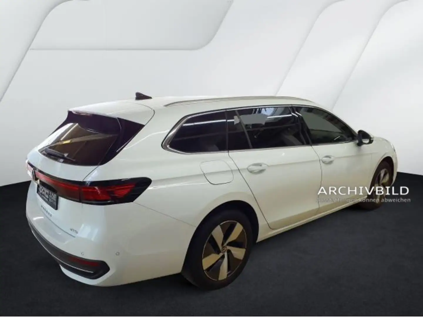 Volkswagen Passat 360° AHK LED KAM SHZ PDC Schwarz - 2