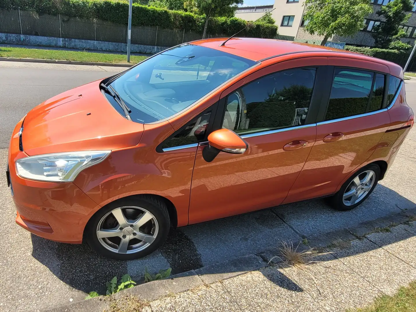 Ford B-Max B-MAX Titanium 1,0 EcoBoost Start/Stop Titanium Orange - 1