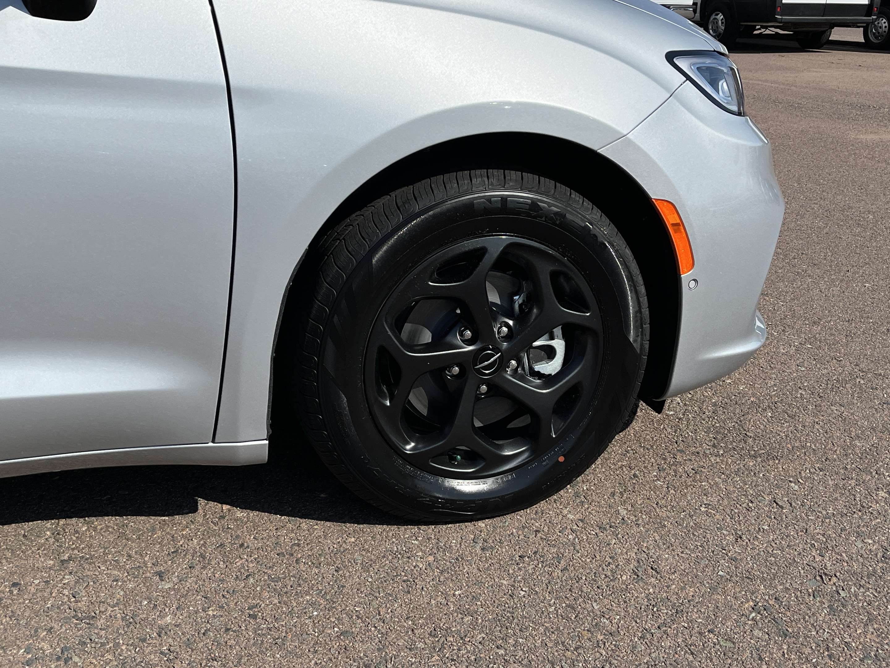 2024 Chrysler Pacifica Hybrid