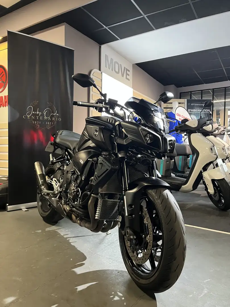 Yamaha MT-10 Noir - 1