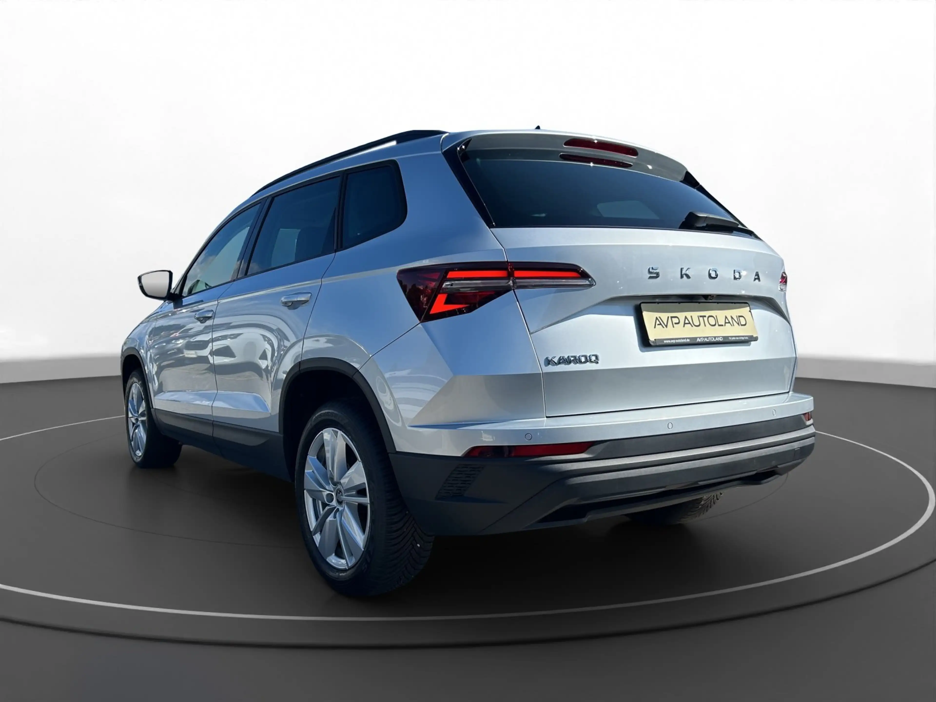 Skoda Karoq 1.5 TSI DSG SELECTION | NAVI | LED | — photo 7