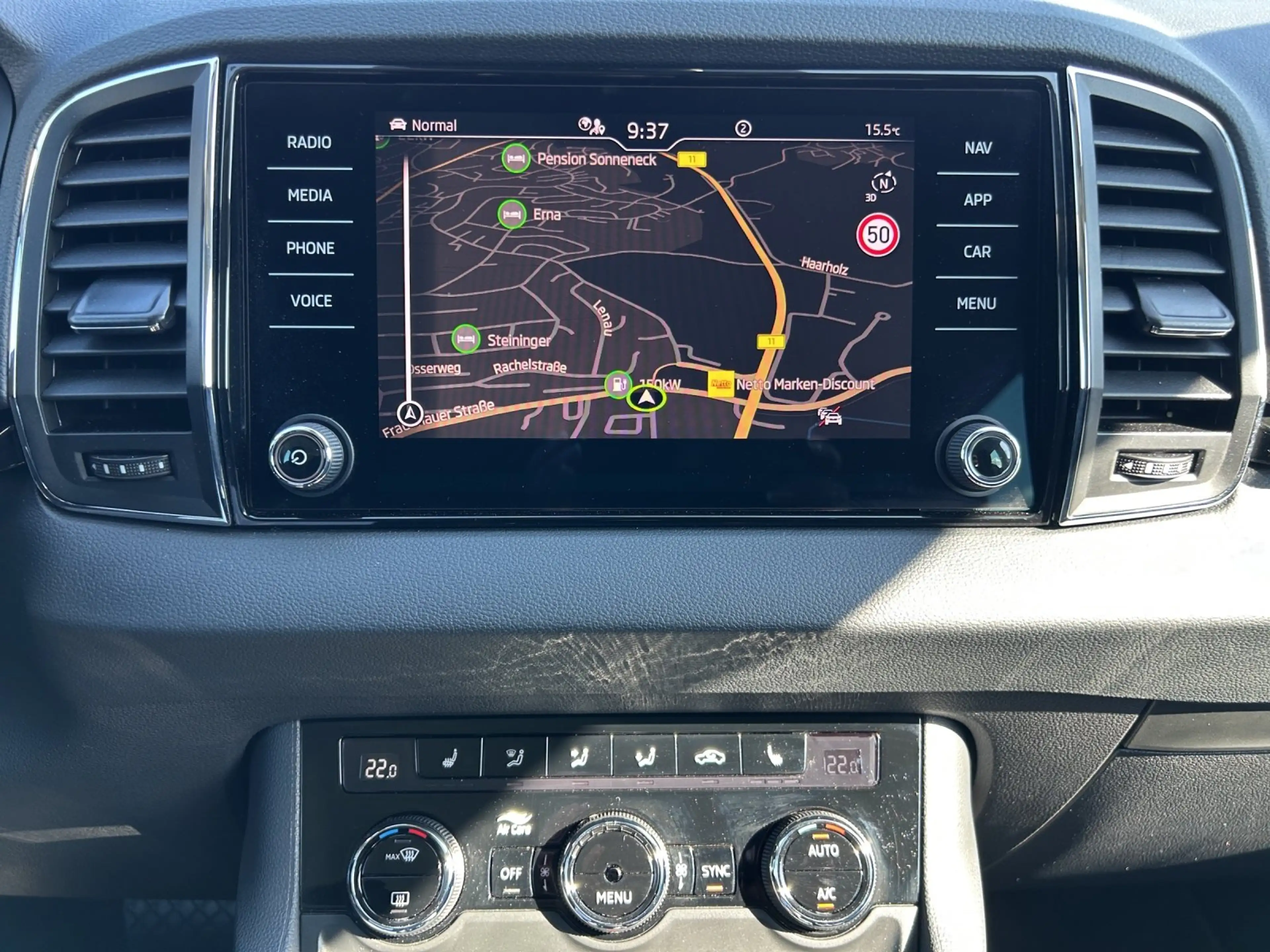 Skoda Karoq 1.5 TSI DSG SELECTION | NAVI | LED | — photo 14