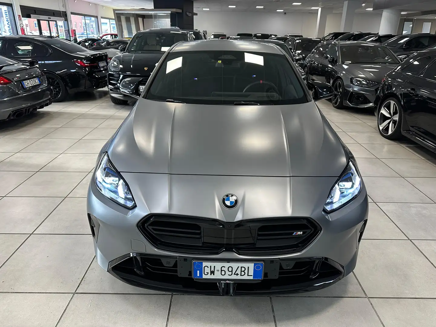 BMW 135 M xdrive MSport Pro auto Gri - 2