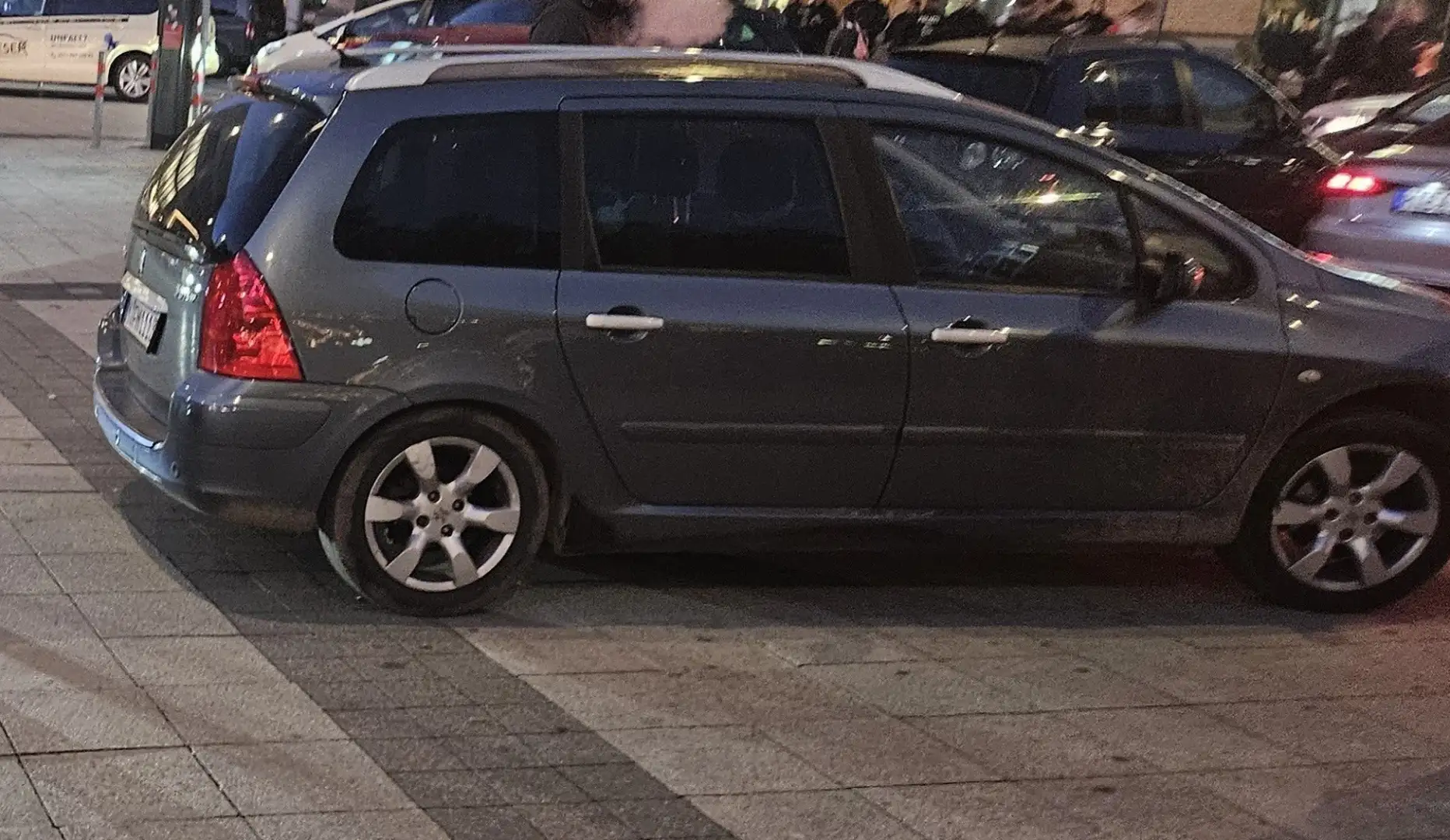 Peugeot 307 HDi SW 110 Premium - 1