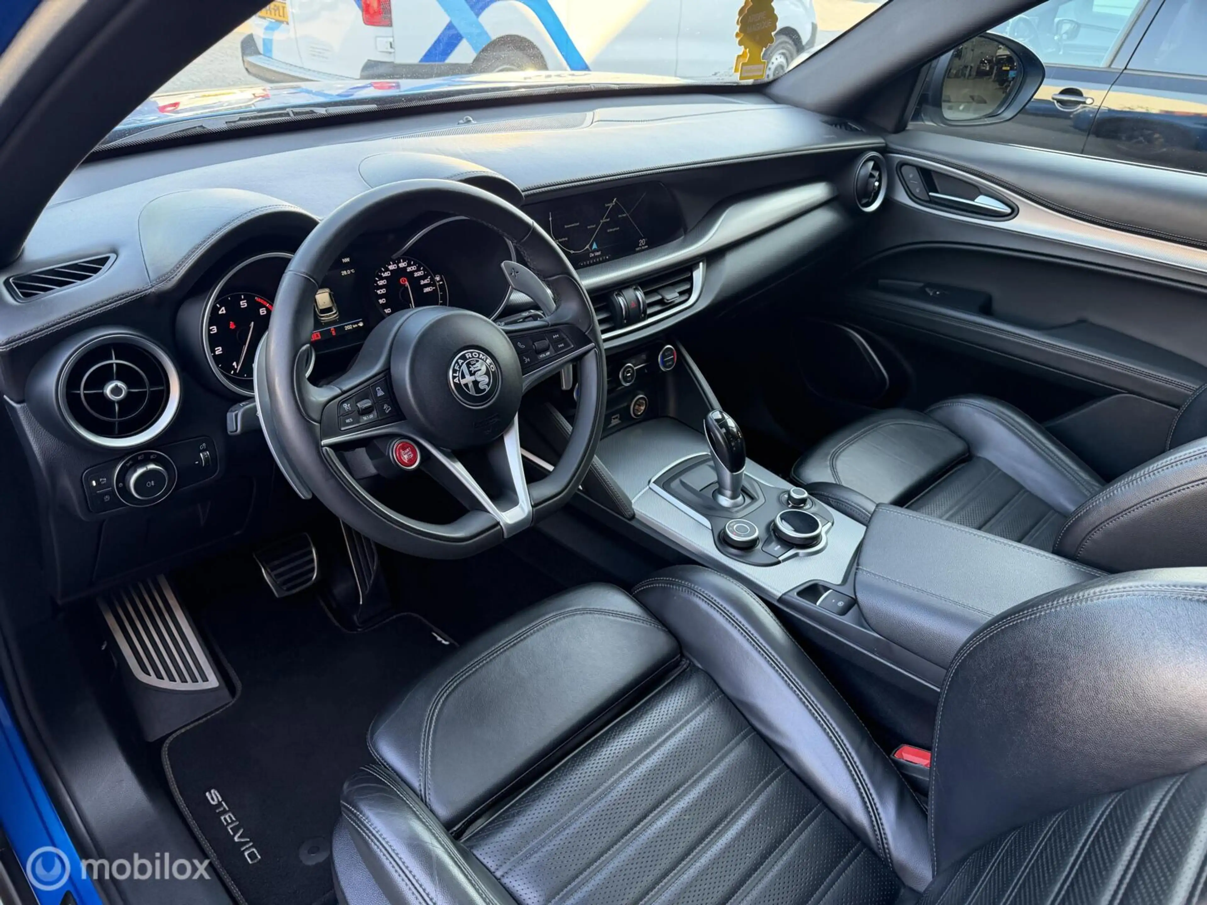 Alfa Romeo Stelvio 2.0 T AWD Super LEDER*PANO-DAK*ACC*CAMERA* — photo 7