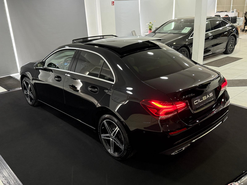 Mercedes-Benz A 250 e 8G Limo*PANO*LEDER BEIGE*HUD*WIDE*360* — photo 12