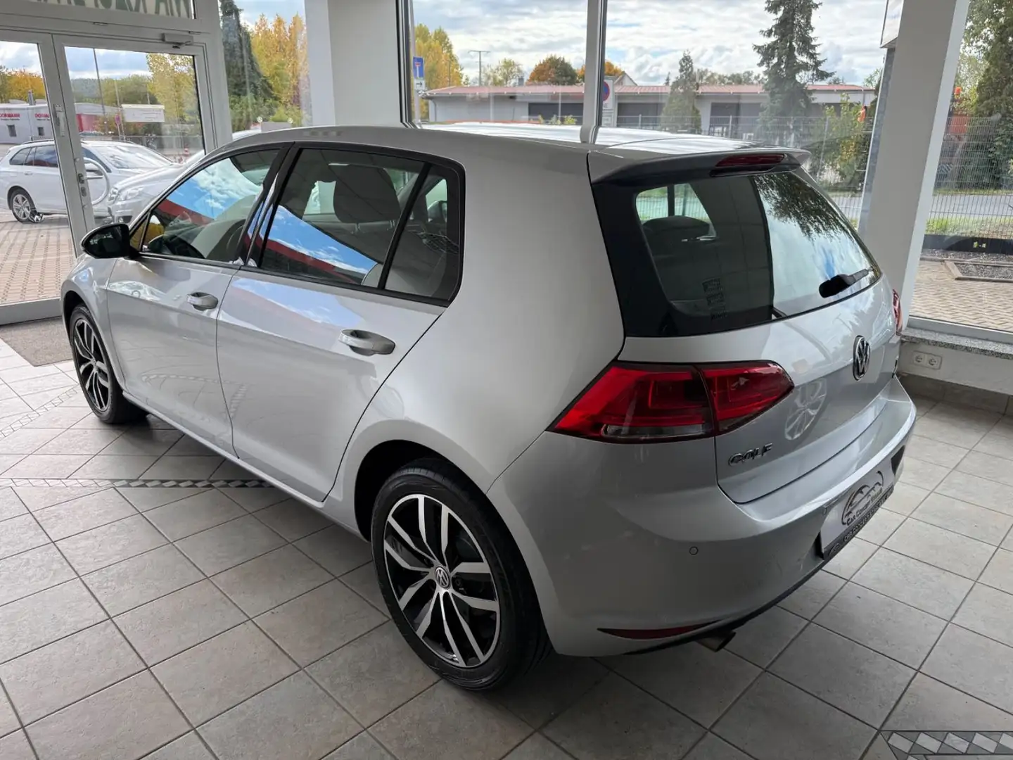 Volkswagen Golf VII Lim. Comfortline BMT Argent - 2