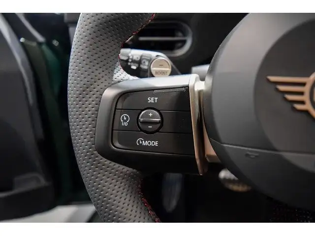 MINI Convertible view 20