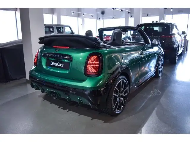 MINI Convertible view 28