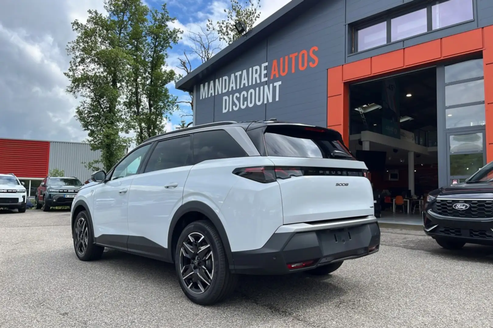 Peugeot 5008 HYBRID 145 E-DCS6 GT 360 T.O Blanc - 2