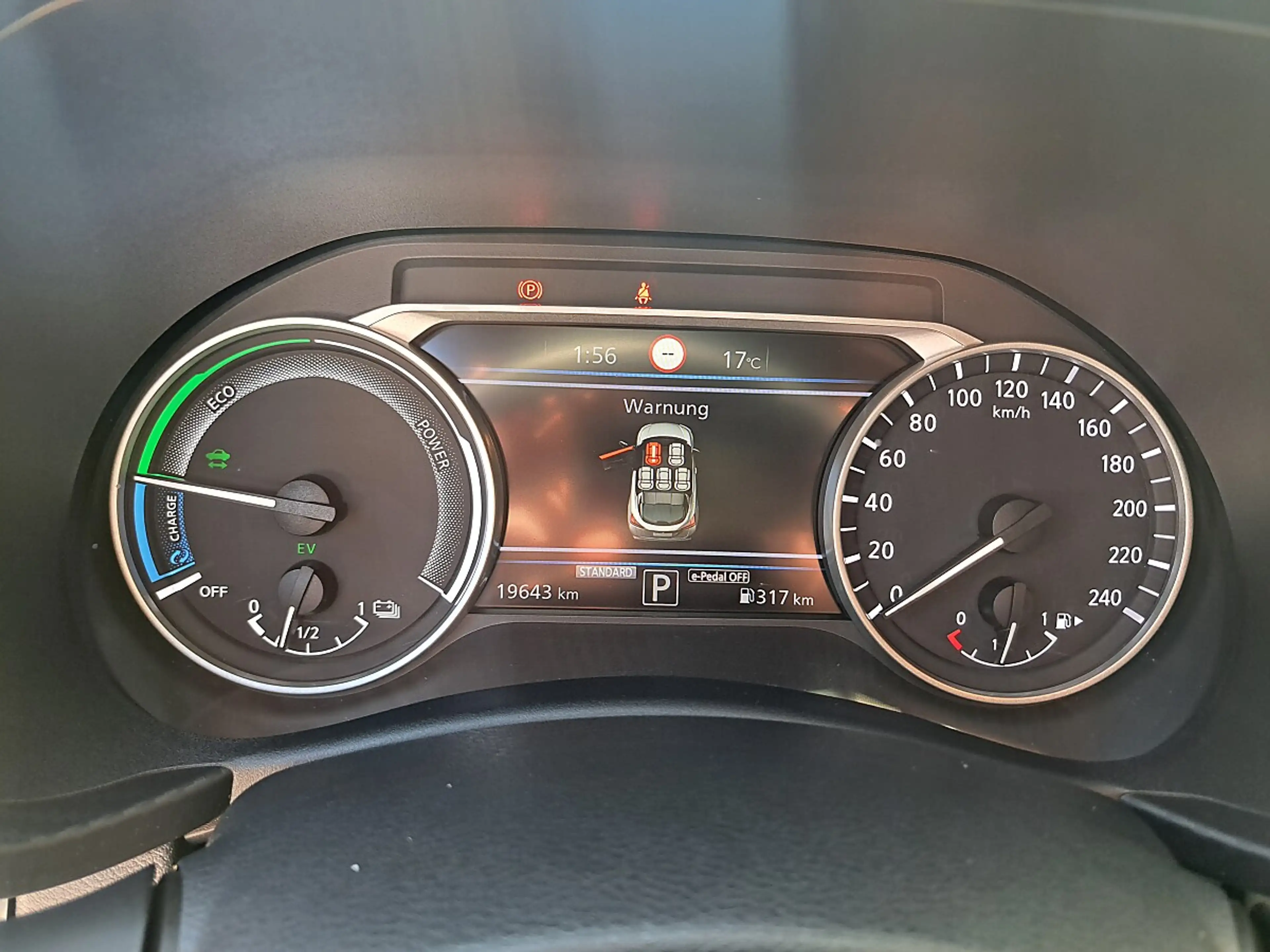 Nissan Juke 1,6 Hybrid N-Connecta 4AMT Aut. — photo 16