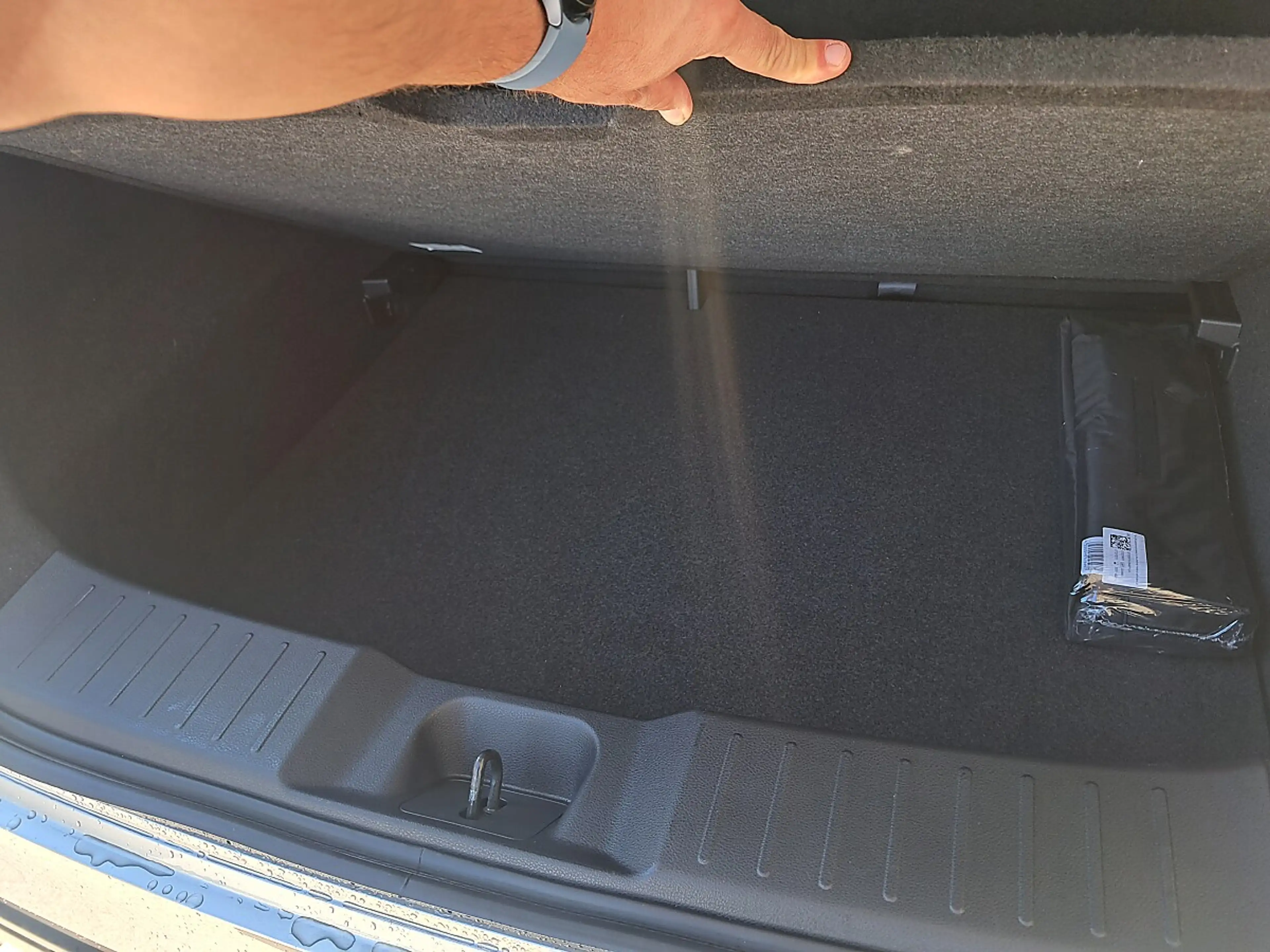 Nissan Juke 1,6 Hybrid N-Connecta 4AMT Aut. — photo 9