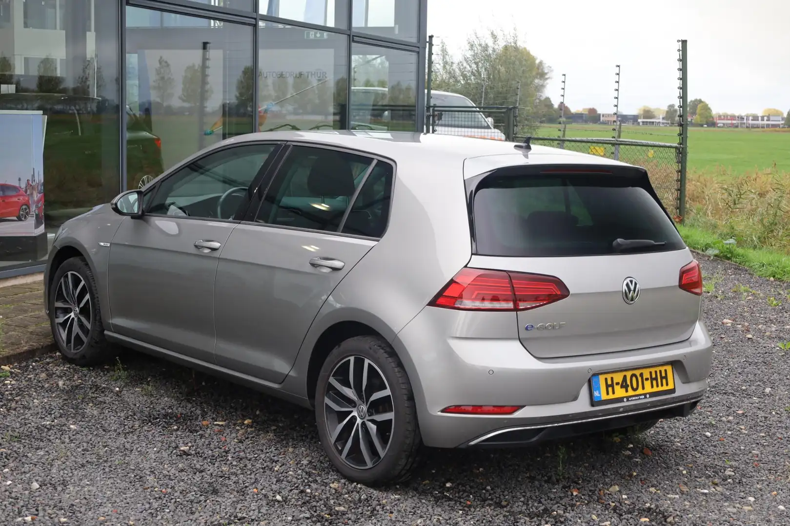 Volkswagen e-Golf E-DITION E Golf, volledig electrisch, 17" LMV Madr Gris - 2