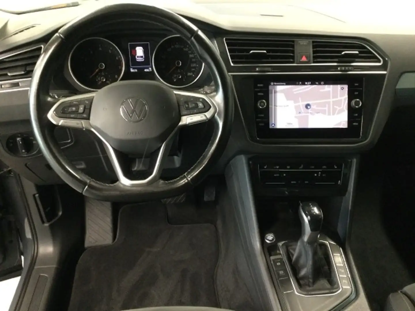 Volkswagen Tiguan 1.5 TSI DSG Life ACC Side Assist Kamera Easy Open Gris - 2