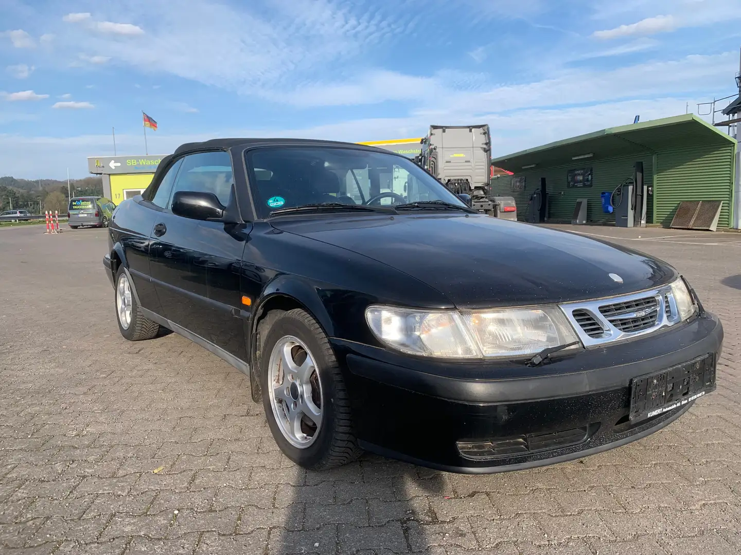 Saab 9-3 2.0 T Cabrio Automatic Schwarz - 1