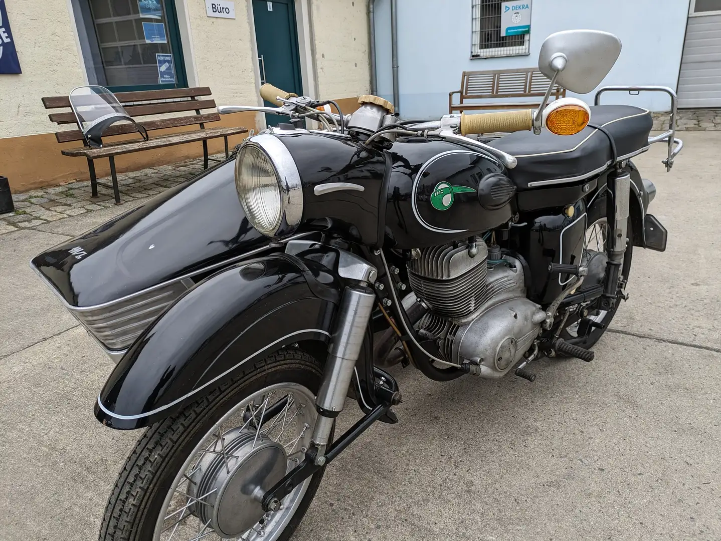 MZ ES 300 Černá - 2