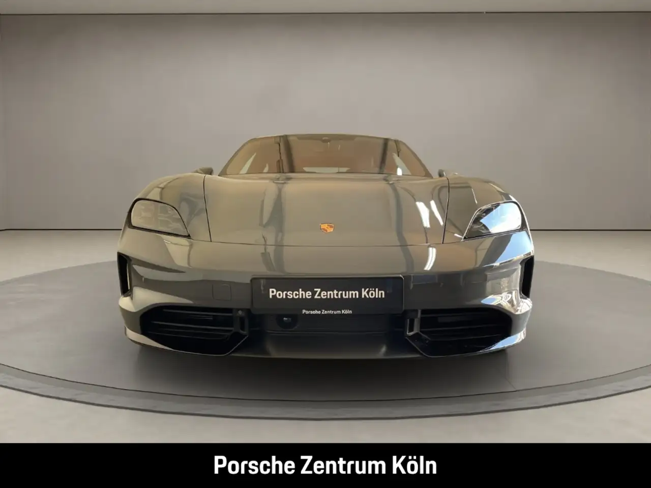 Porsche Taycan GTS HA-Lenkung InnoDrive Soft-Close 8