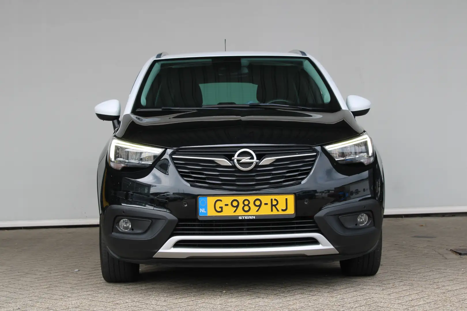 Opel Crossland X 1.2 Turbo 120 Jaar Edition | Achteruitrijcamera | Zwart - 2