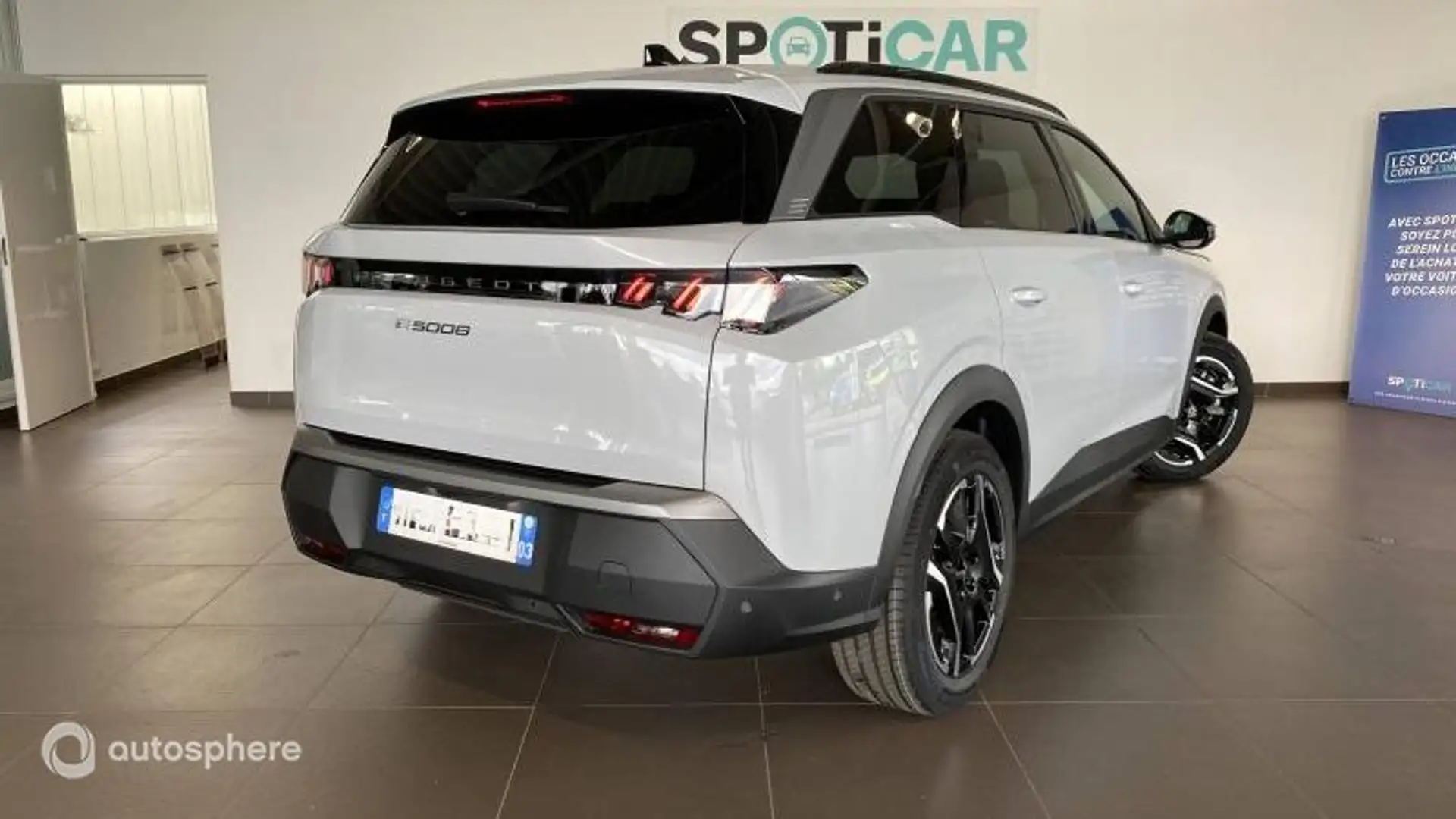 Peugeot 5008 Electrique 210ch Batterie 73 kWh Allure - 2
