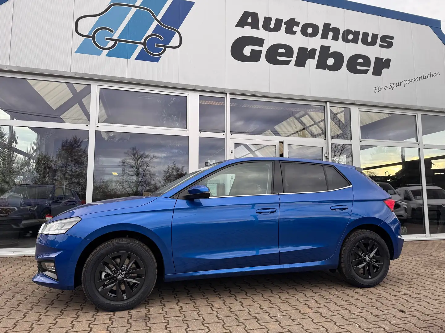 Skoda Fabia Fabia 1.0 TSI TOPSelection MFL SHZ ALU 5J.Garantie Blauw - 1