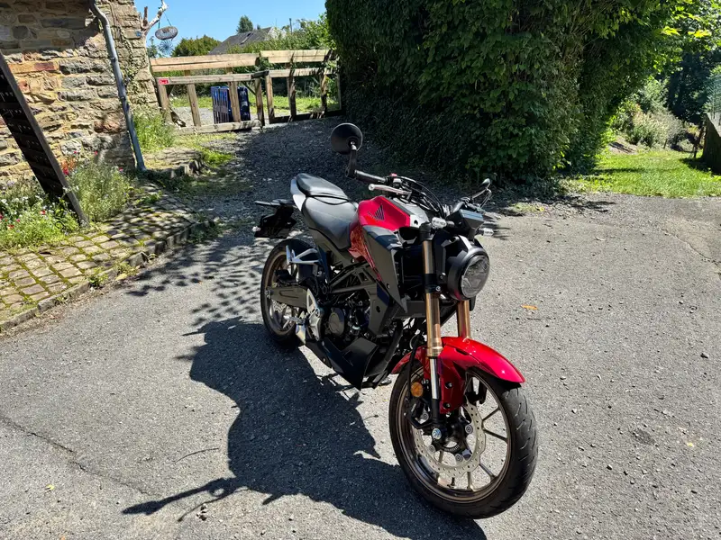 Honda CBR 125 R - foto 6