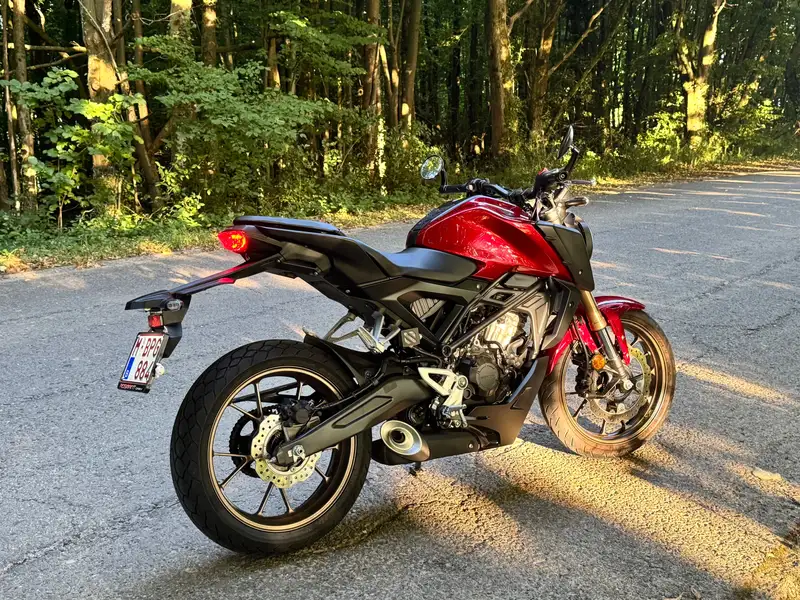 Honda CBR 125 R - foto 7