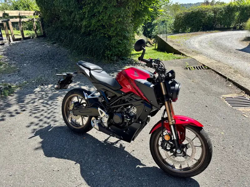 Honda CBR 125 R - foto 5