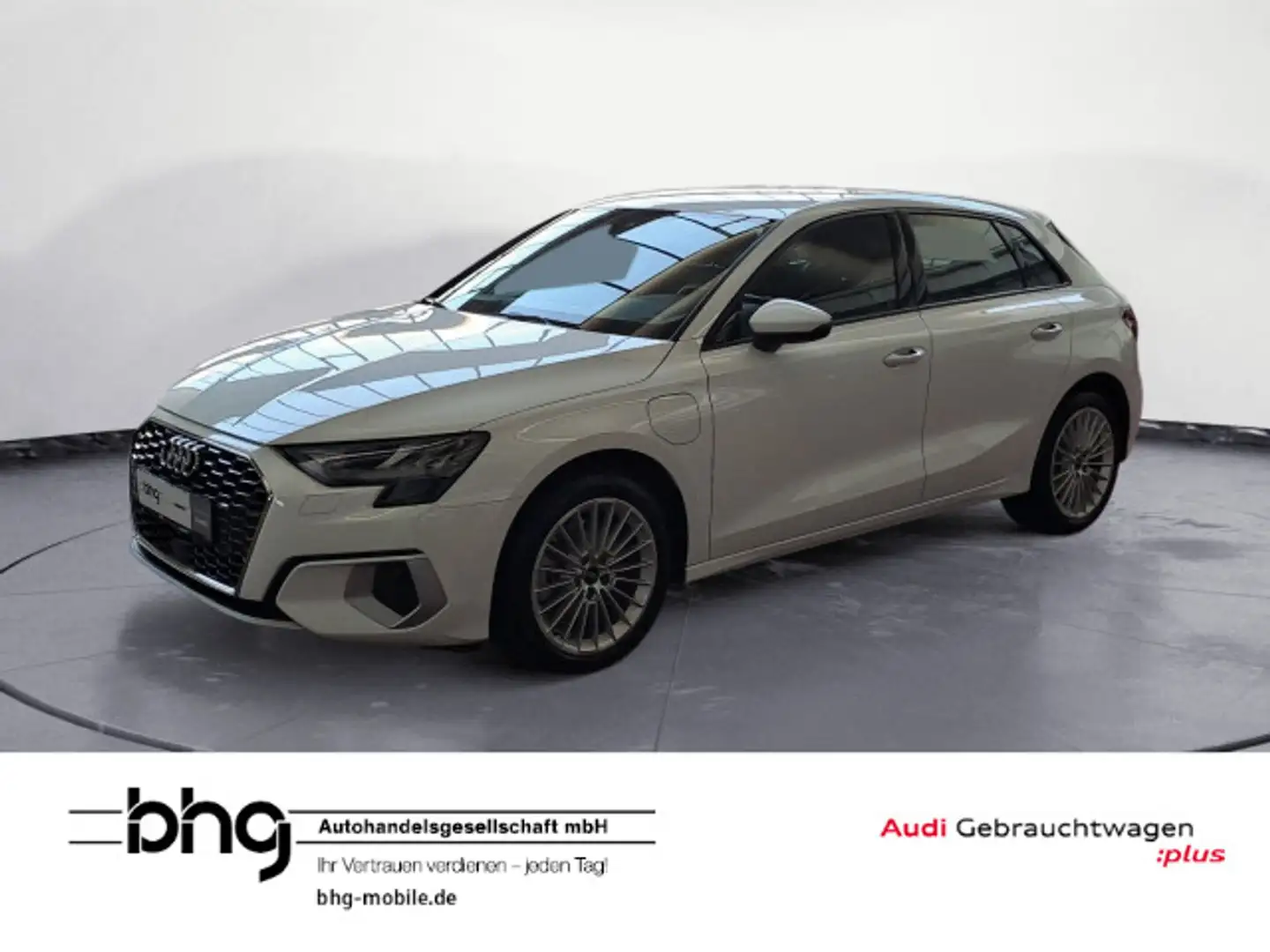 Audi A3 Sportb. 40 TFSI S tronic *LED*DAB*BLUETOOTH* Weiß - 1