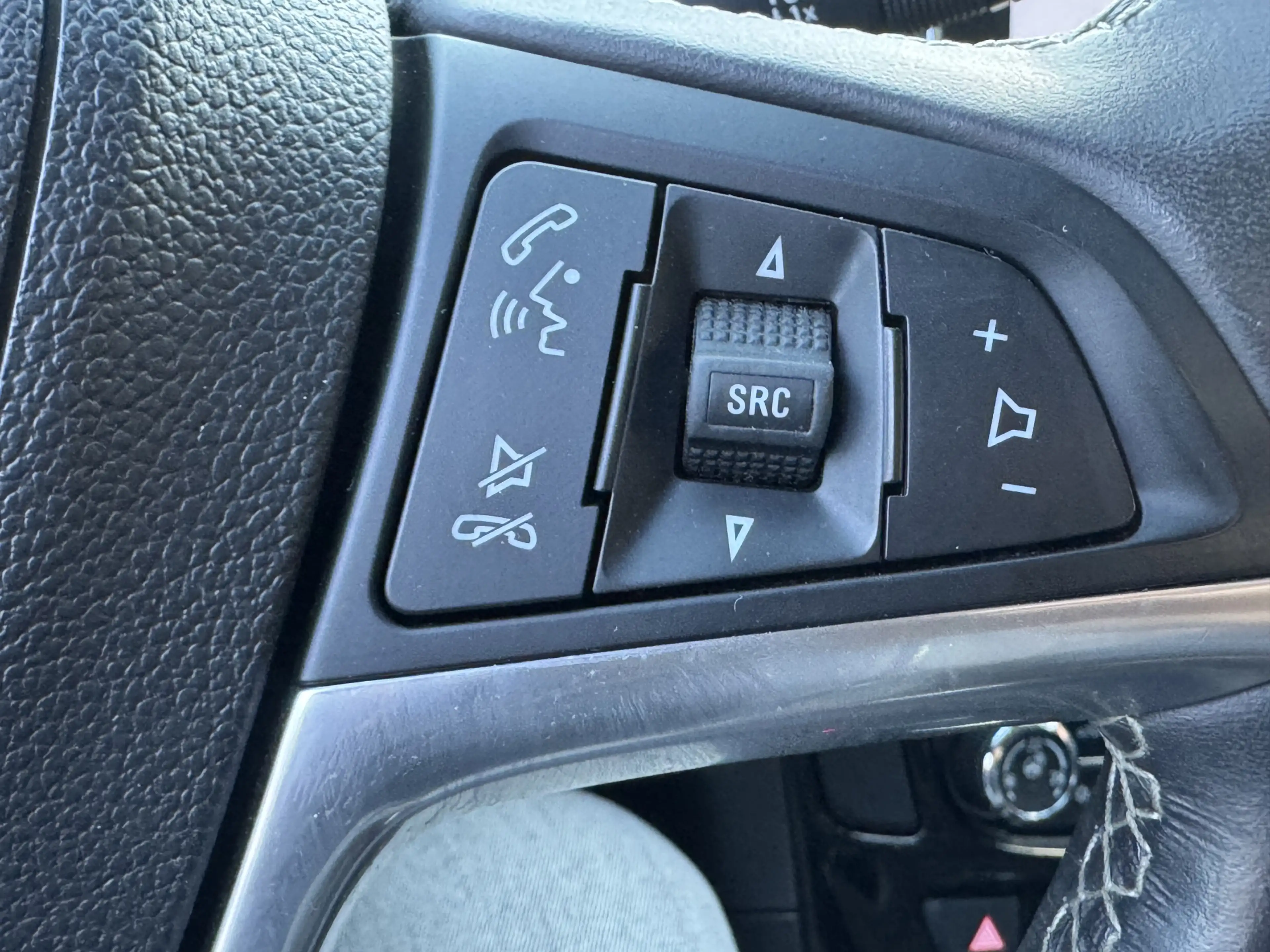Opel Mokka X 1.4 Turbo Innovation // NAVI // CAMERA // CRUISE / — photo 15