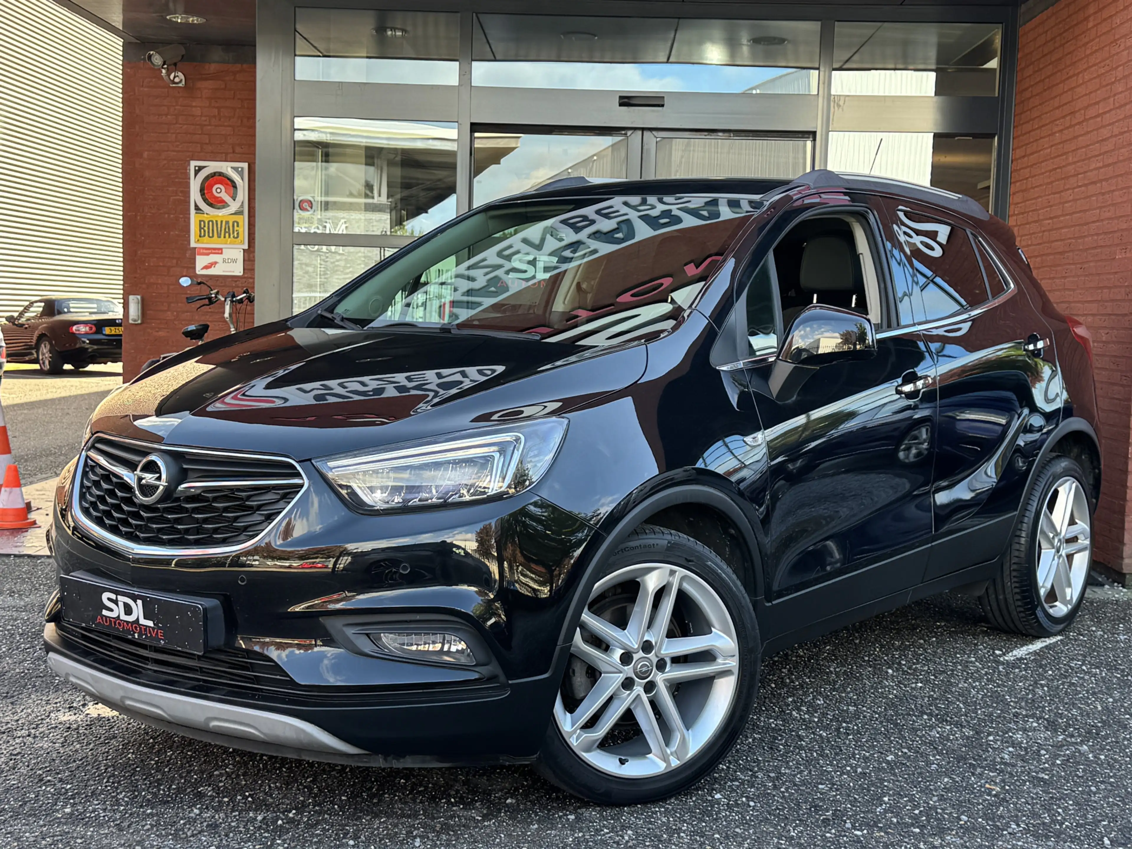 Opel Mokka X 1.4 Turbo Innovation // NAVI // CAMERA // CRUISE / — photo 2