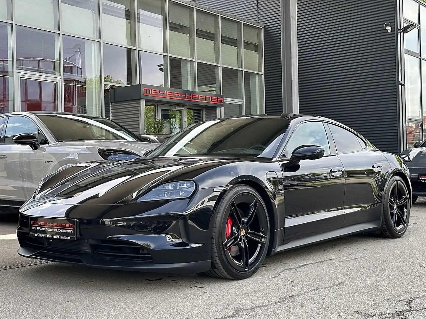 Porsche Taycan 4S 97kWh Schwarz - 2