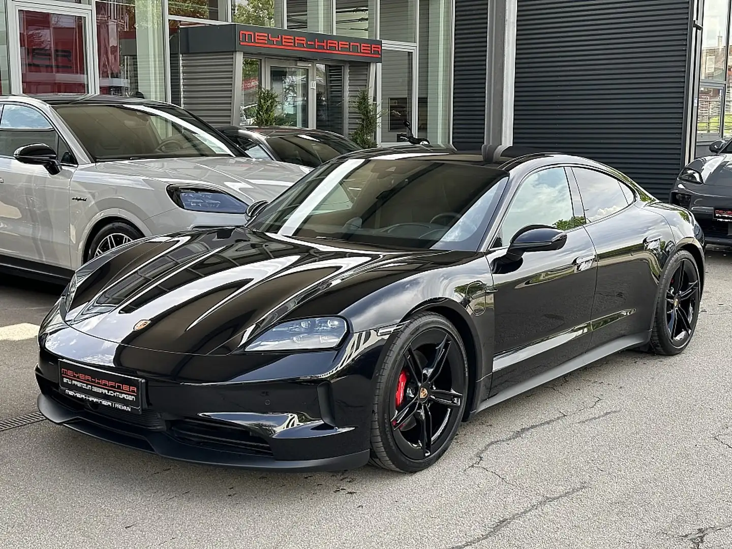 Porsche Taycan 4S 97kWh Schwarz - 1