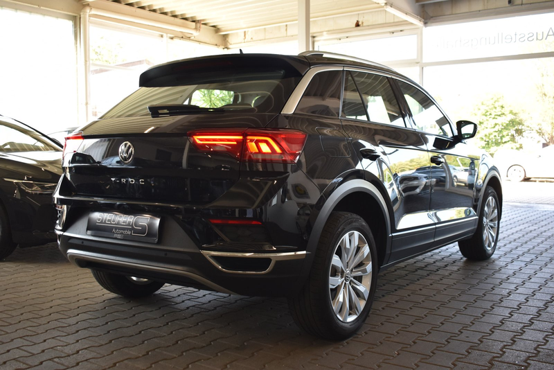 Volkswagen T-Roc 1.0 TSI Style Navi ACC PDC Winterpaket — photo 6
