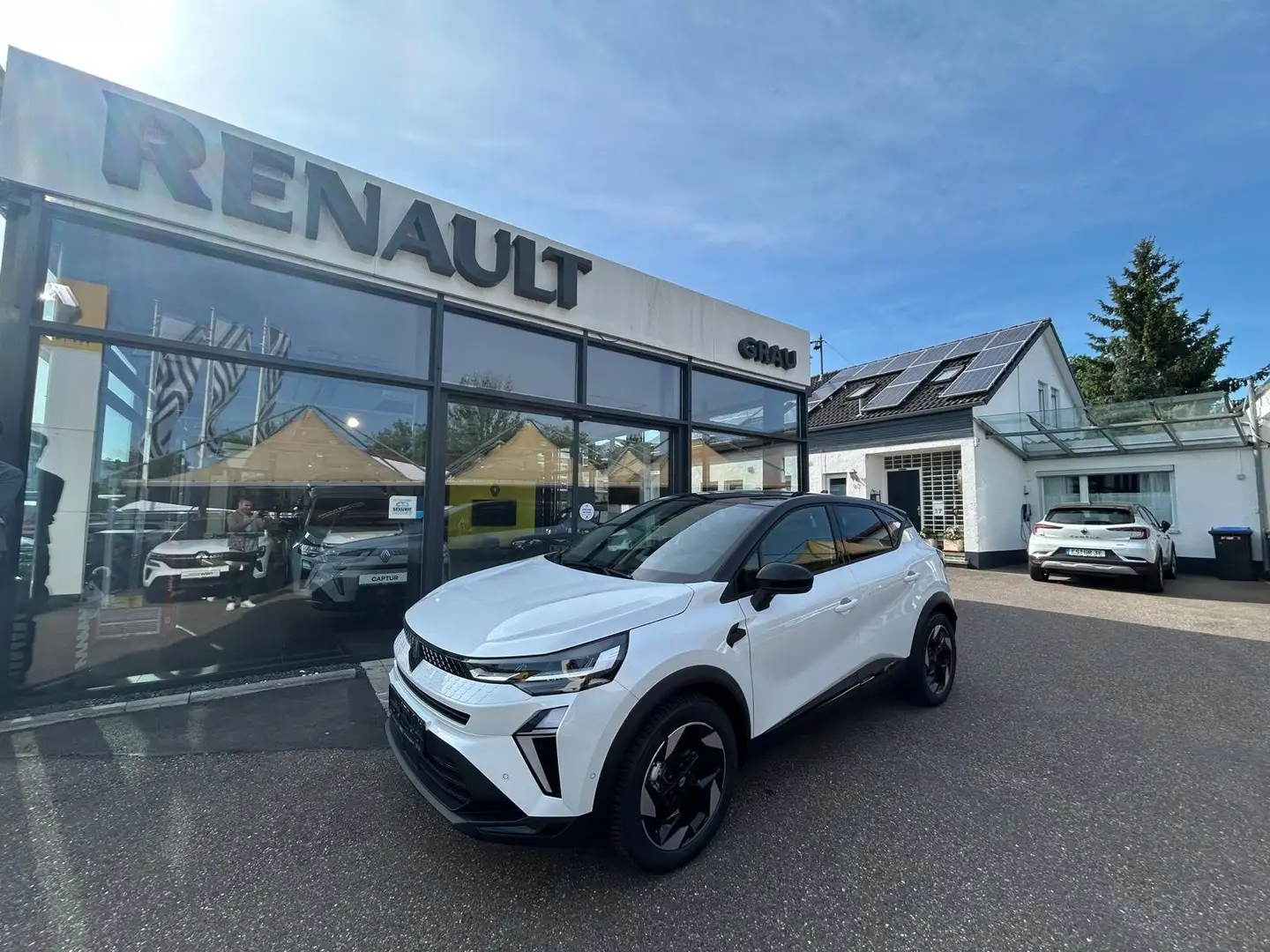 Renault Captur Techno 90PS Navi/Winter-Paket/Ganzjahresreifen Weiß - 1