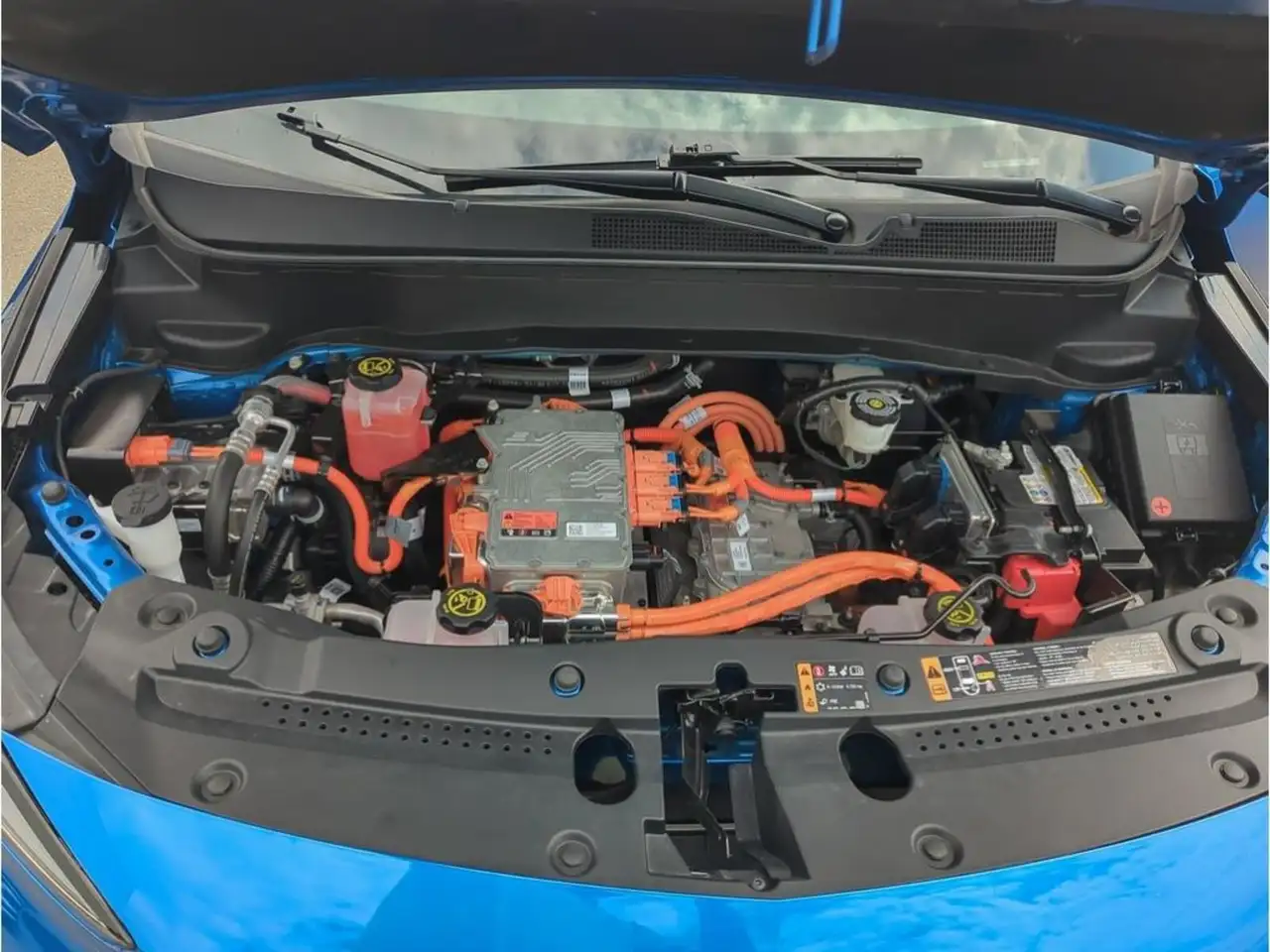 Chevrolet Bolt снимка Chevrolet Bolt