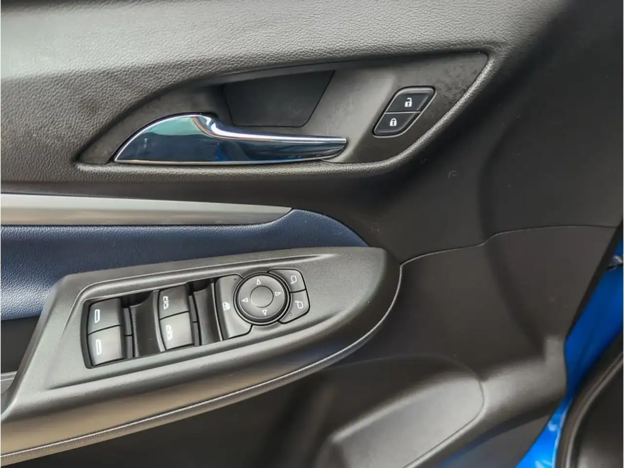 Chevrolet Bolt снимка Chevrolet Bolt