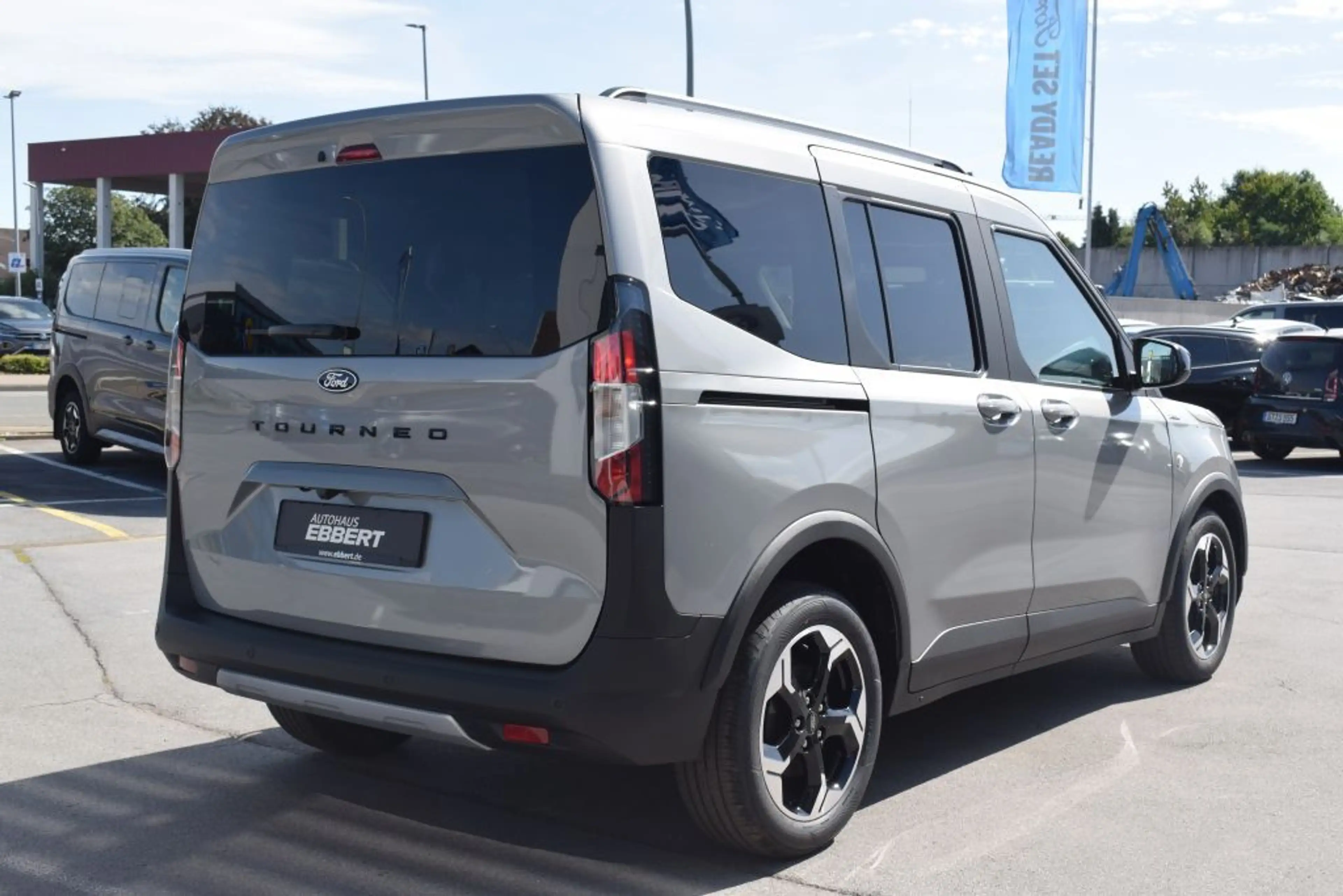 Ford Tourneo Courier ACTIVE 1.0 EcoBoost Aut. LED — photo 2